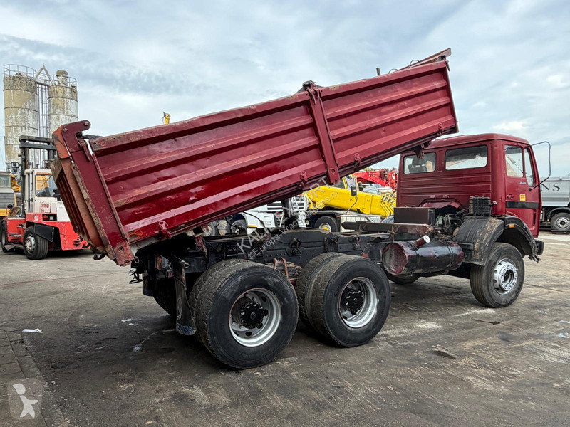 Camião Mercedes SK Kipper 6x4 V8 Manual Gearbox...