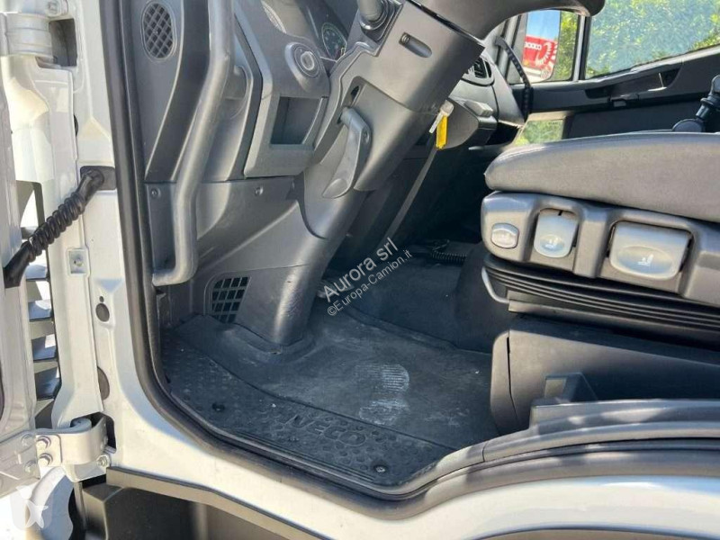 Kamion Iveco 120EL18 SCARRABILE
