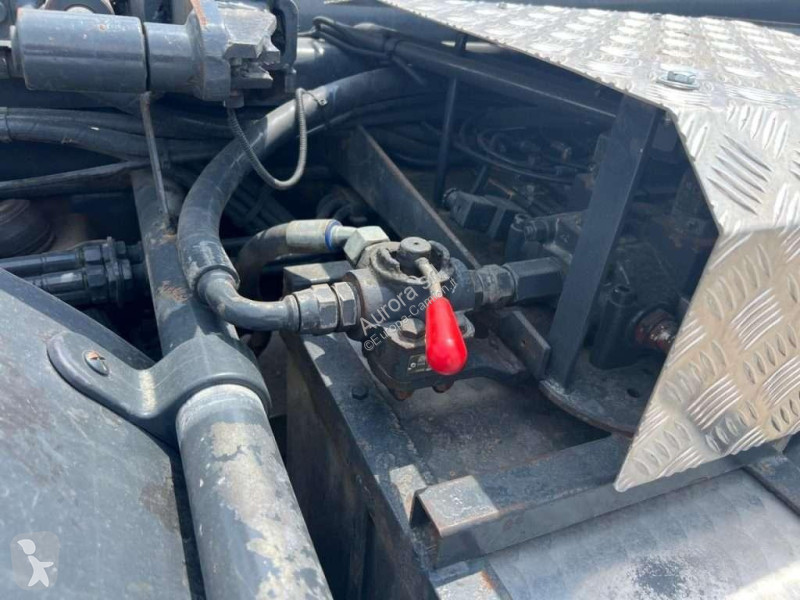 شاحنة Scania CV420 USATO SCARRABILE