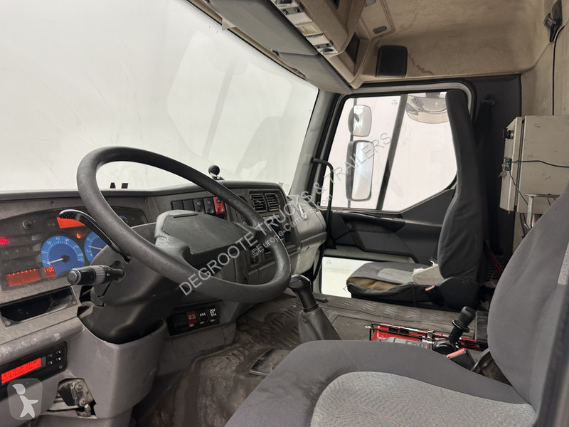 شاحنة Renault 270 DCi