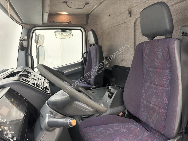 شاحنة Mercedes 815