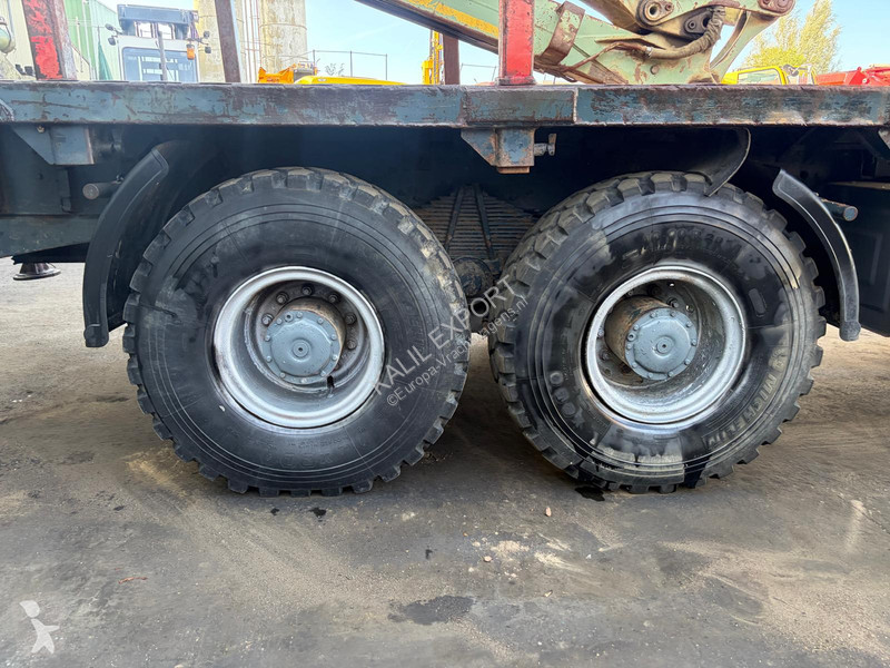 Lastbil Mercedes 3538 Open Box With Crane - 8x8...