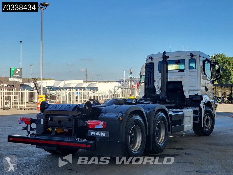 MAN 26.520 6X4 NEW! HIAB OPT20S56...