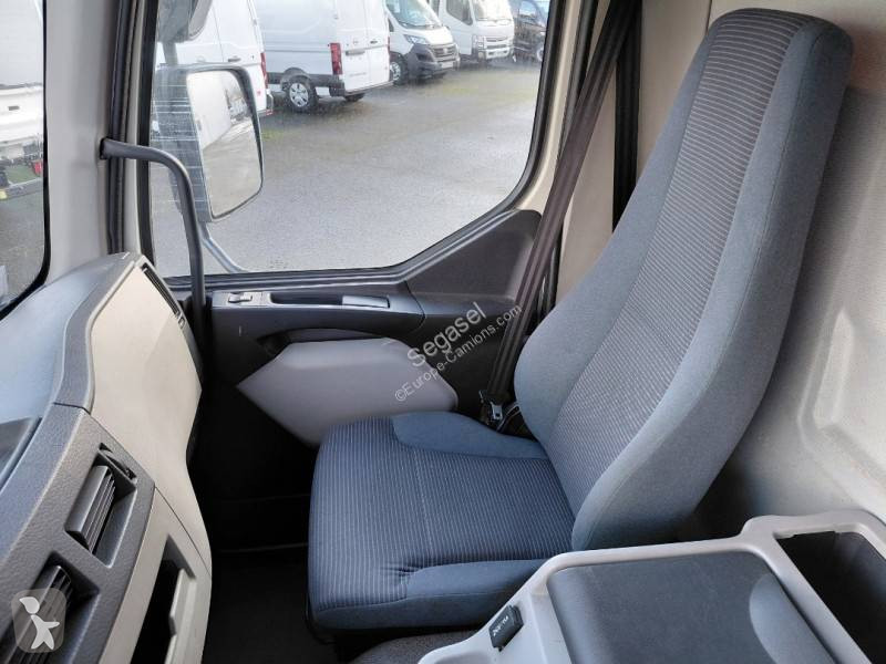 Volvo 240 truck