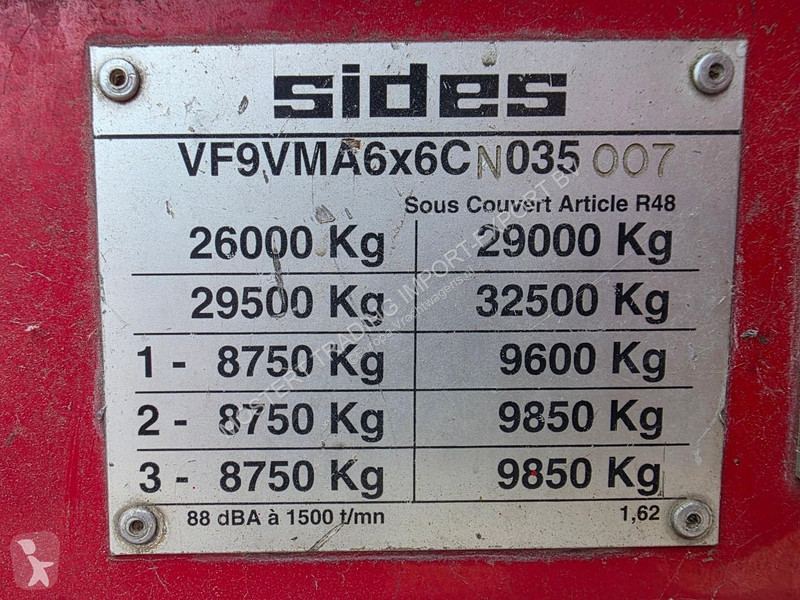 Renault VMA 105 AA Sides Renault VMA 105 AA...