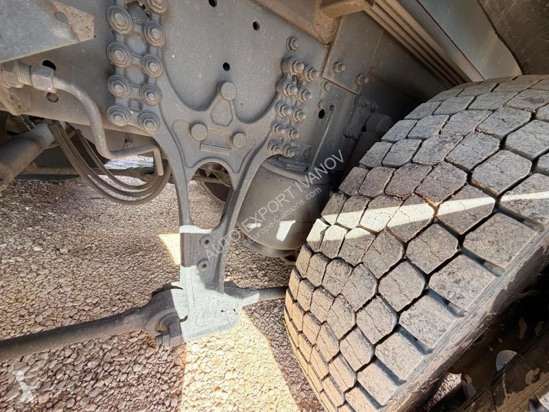 Iveco 570 truck