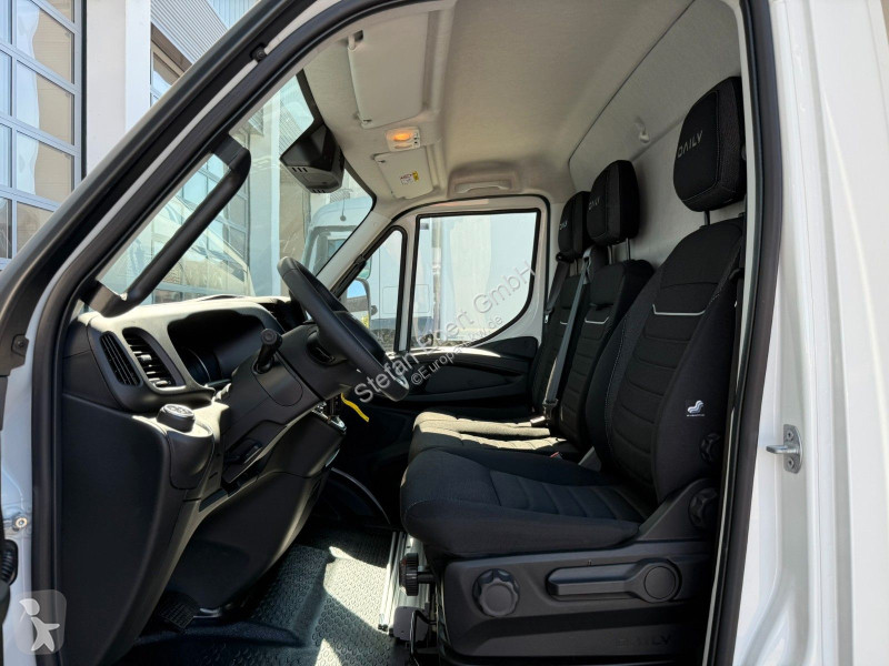 Kamion Iveco 70C21HA8/P Ewers Getränkekoffer