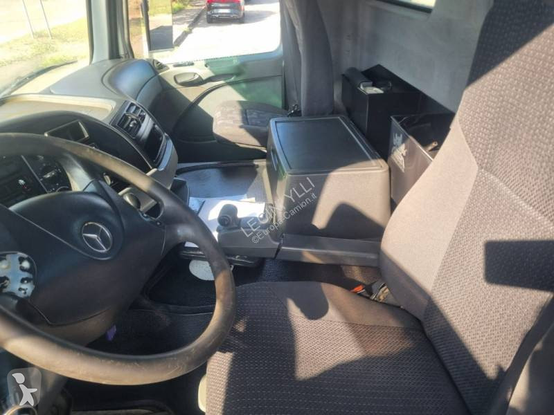 Kamion Mercedes 3346