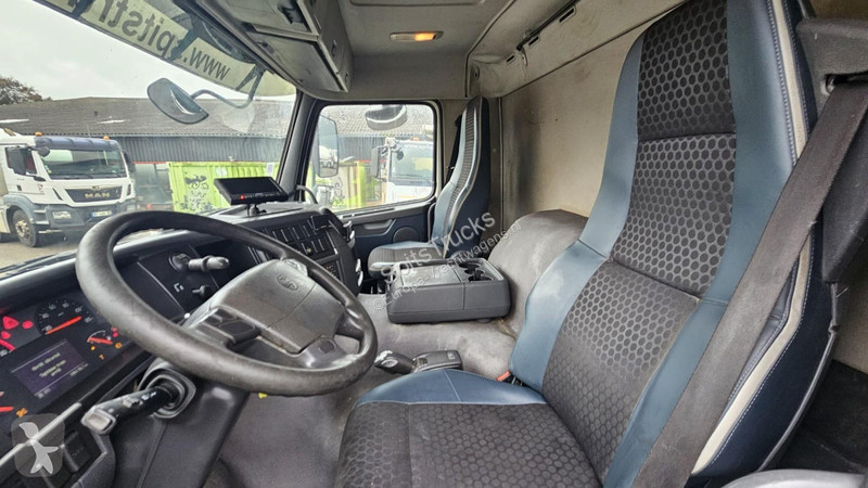 Volvo FM 370 Liebherr 9m3 truck