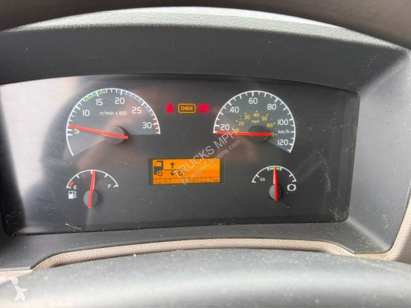 Volvo 240 truck