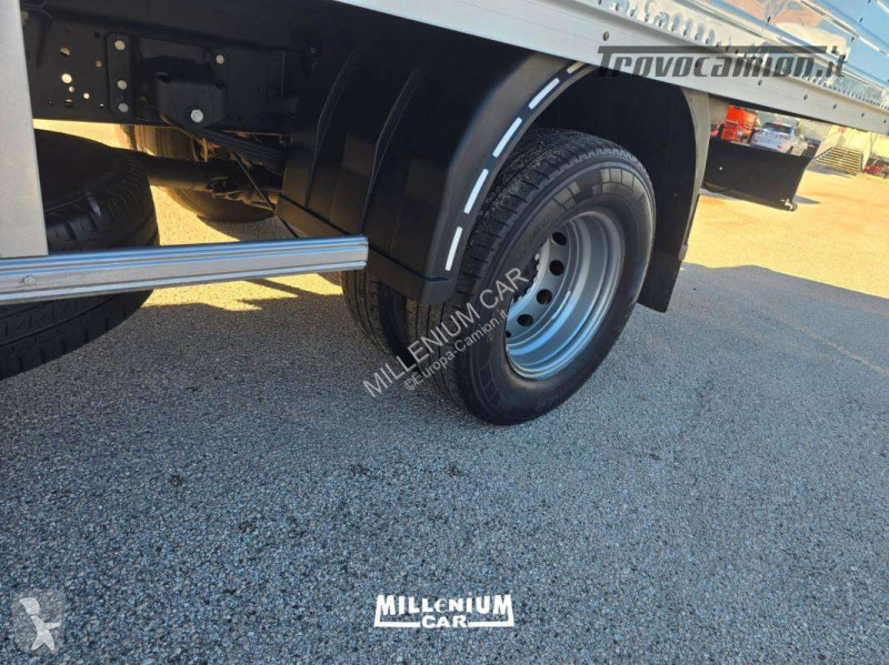 Iveco 60-15 FURGONE 4,90 (2018) truck