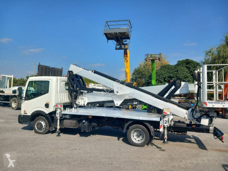 Nissan mx250 truck