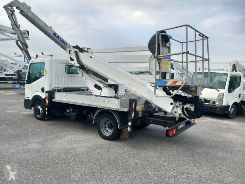 Nissan Snake 2010 H Plus truck