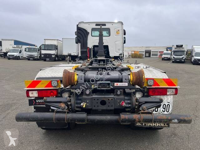 شاحنة Renault 440.26 DTI 13