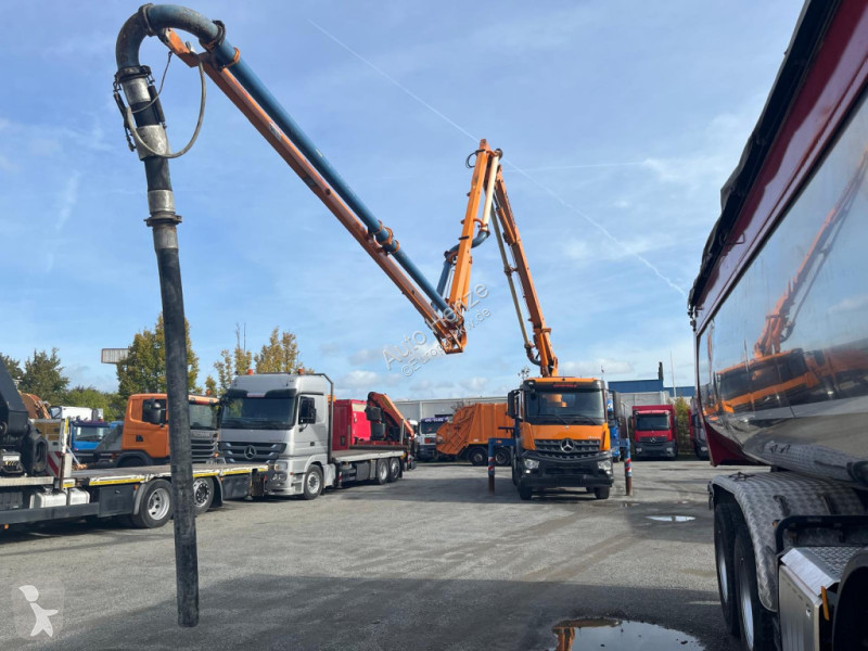 Béton Mercedes Arocs 3240 B 8x4 Pumi Schwing...