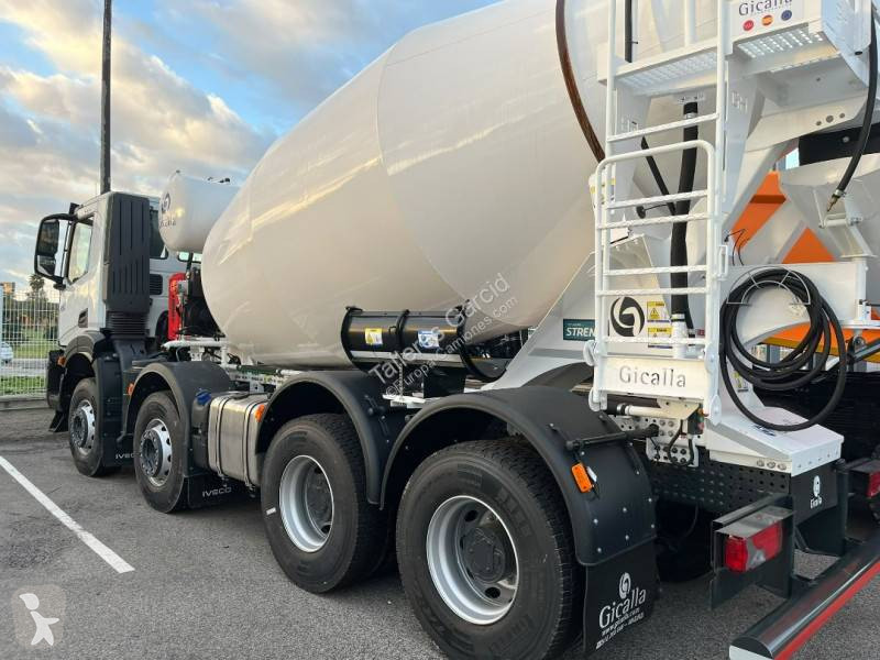 Béton Iveco 460