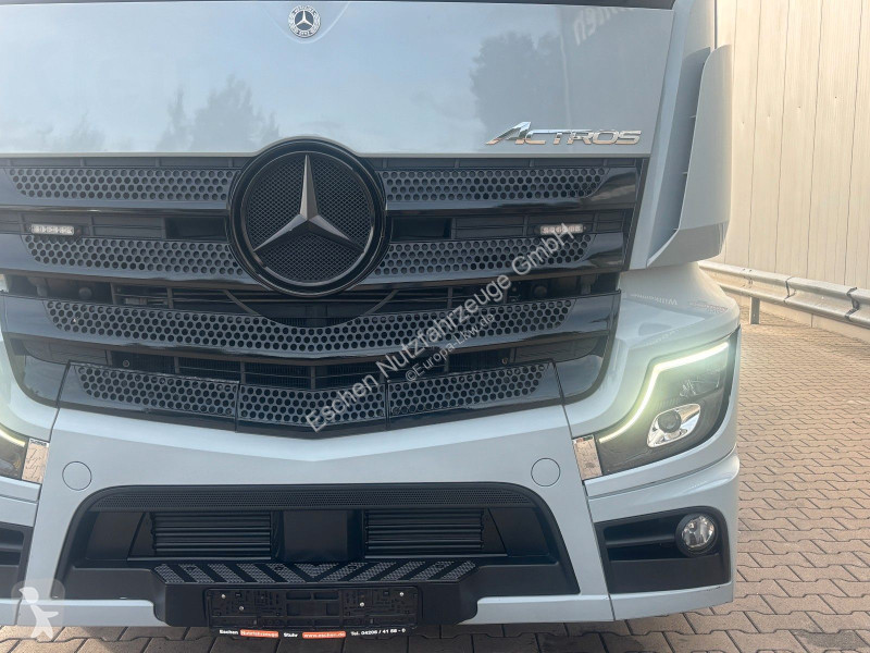 Teherautó Mercedes 2543 LL| X-HIDUO 228...
