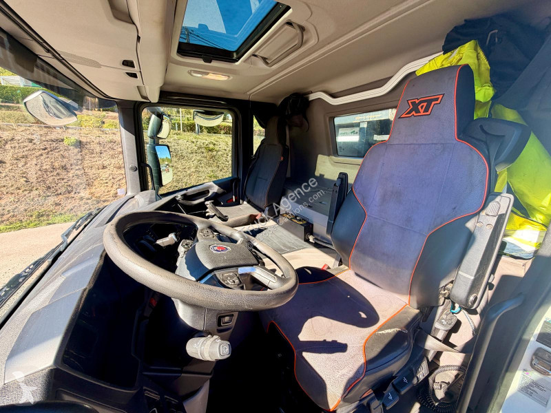 Scania 410 truck