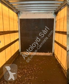 Iveco EUROCARGO 120E25 252 18 TONNES truck