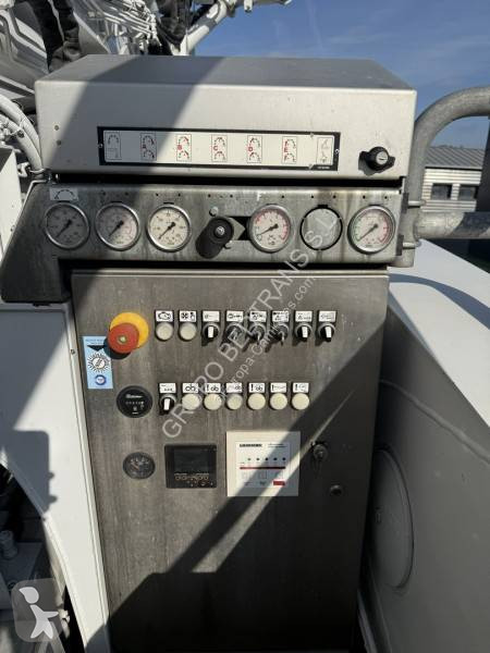 Бетоновоз Mercedes 2840