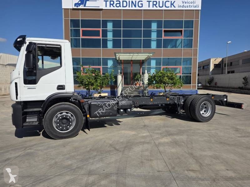 Lastbil Iveco 180 E 28