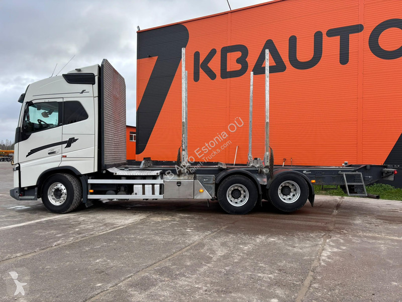 Volvo 650 6x4 HYDRAULICS / TANDEM AXLE LIFT truck
