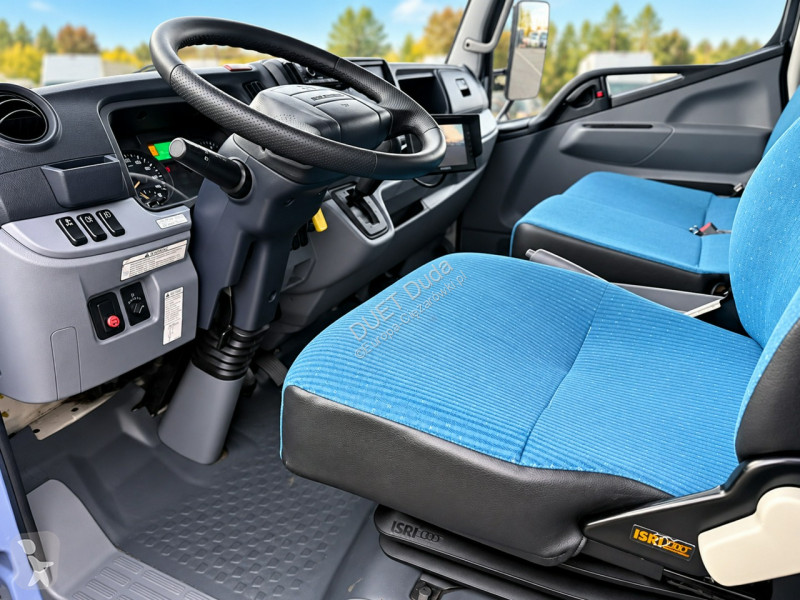 Kamion Mitsubishi 7C18 3.0/180 KM Chłodnia Mroźnia