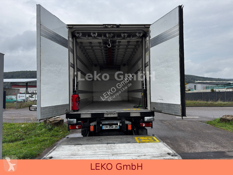شاحنة DAF 210 FA  Fleischhacken ( MEAT )