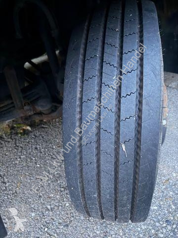 817L D VIEHLKW FÜR 7 KÜHE truck