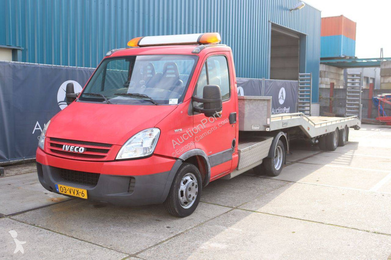 Iveco  35C18 truck