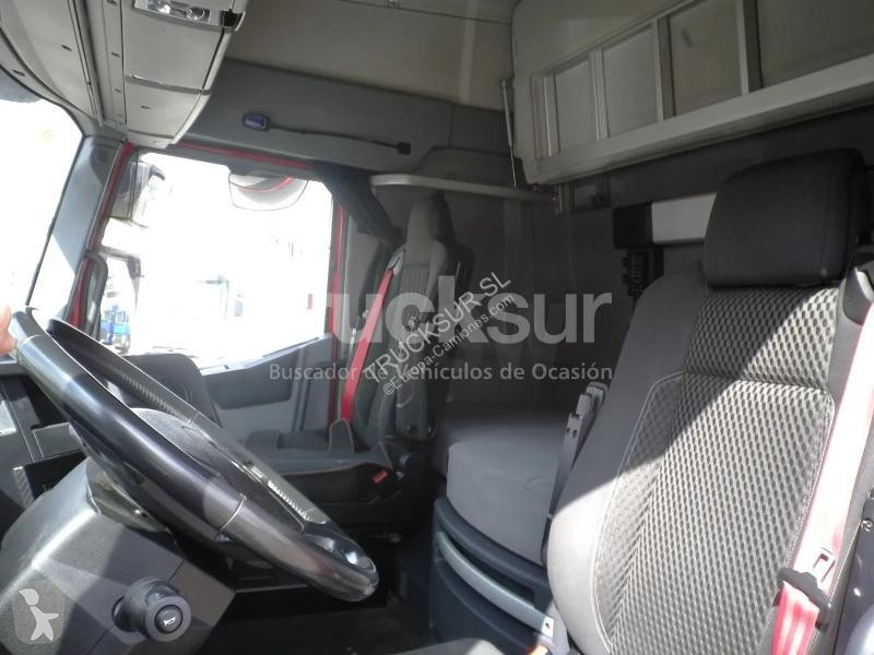 Renault T480 HIGH SLEEPER CAB R6X2 truck