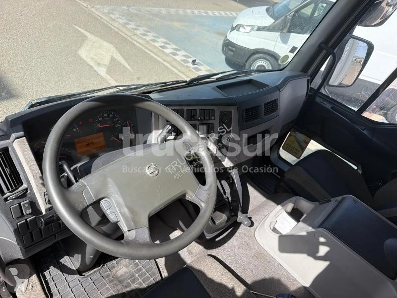 Volvo FL24012 10P CARNICO MONO Tº truck