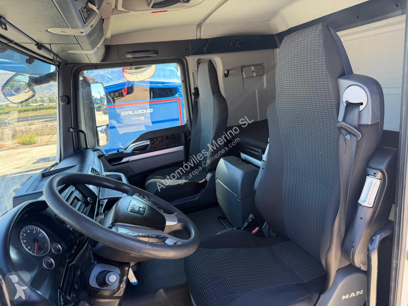 MAN TGS 26.360 truck