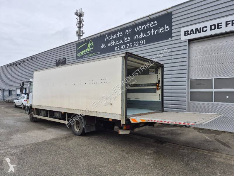 شاحنة Iveco 120 EL 18