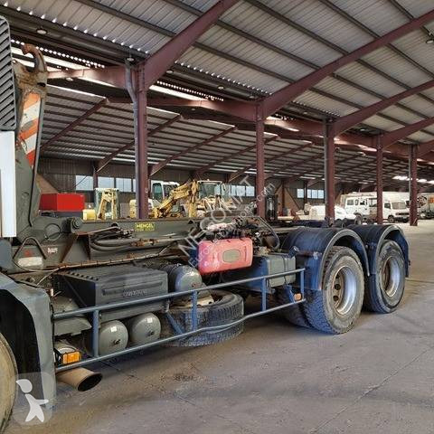 Kamion Volvo 420
