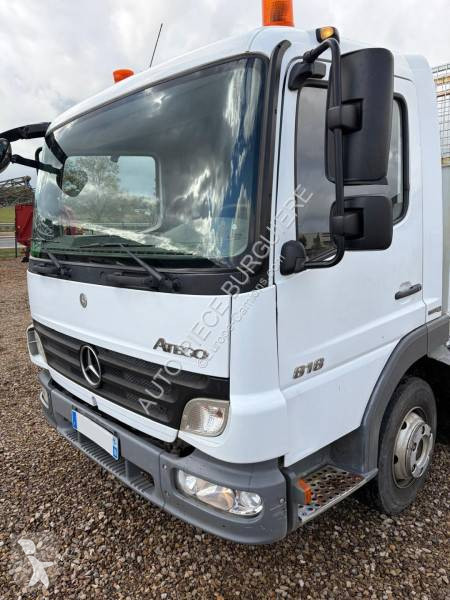 Lastbil Mercedes 818