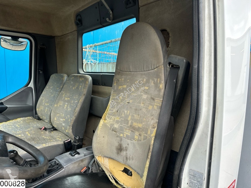 Kamion Renault 220 EURO 3, Manual, Steel