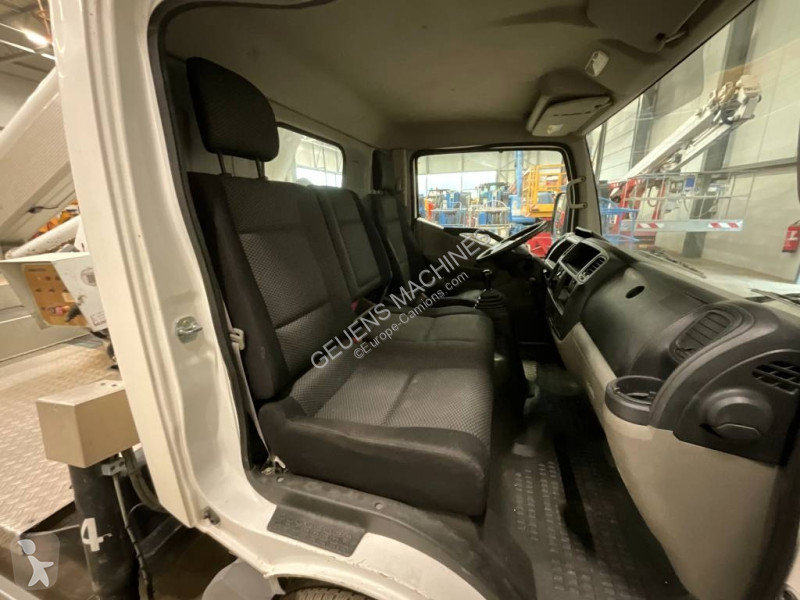 Kamion Renault 120 + multitel mt202