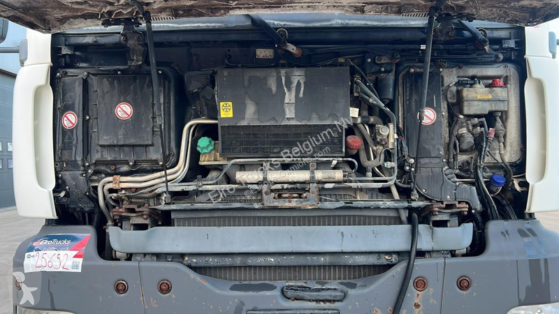 Vrachtwagen MAN 26.310 (MANUAL PUMP / BIG AXLE...