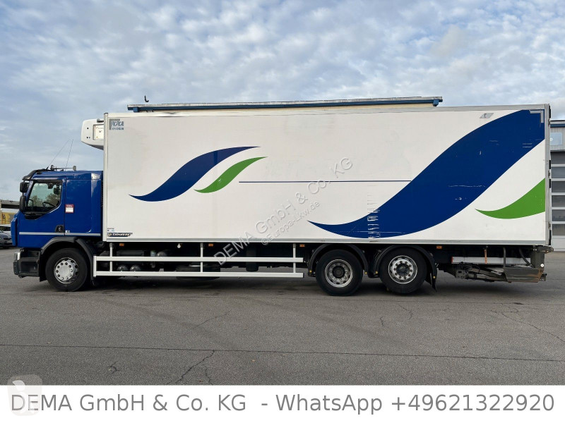 Vrachtwagen Renault D-WIDE...