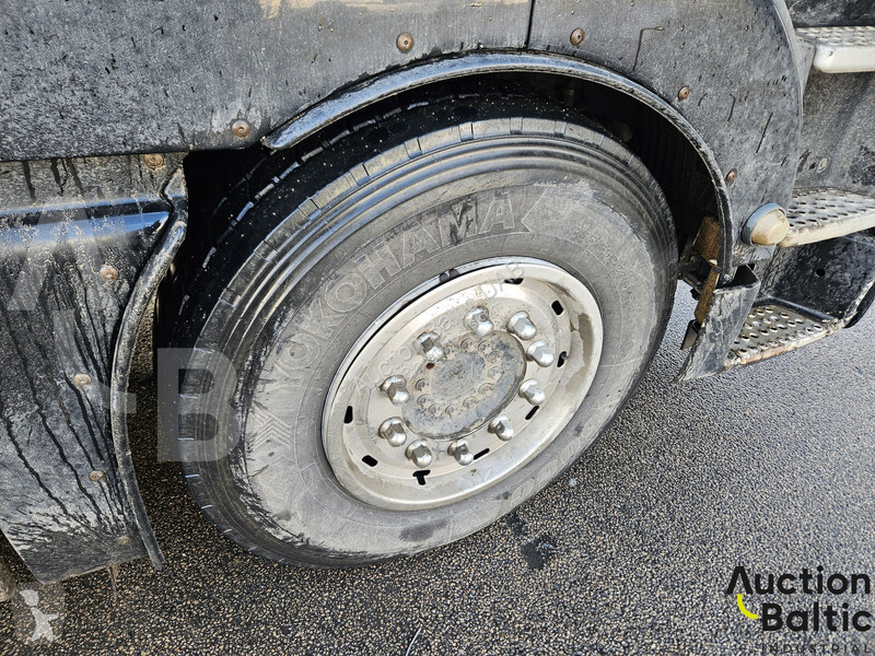 Vrachtwagen MAN 35.480