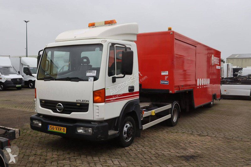 Vrachtwagen Nissan