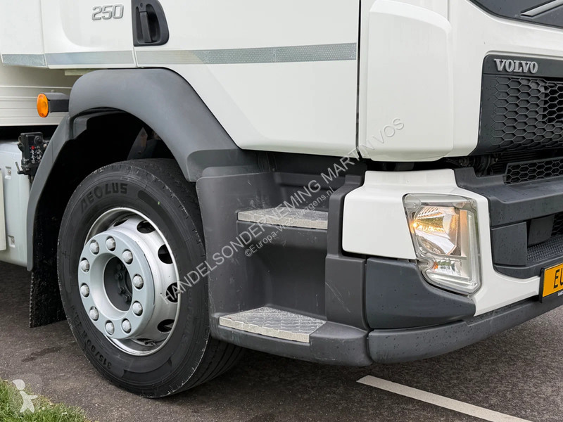 Teherautó Volvo 250.18