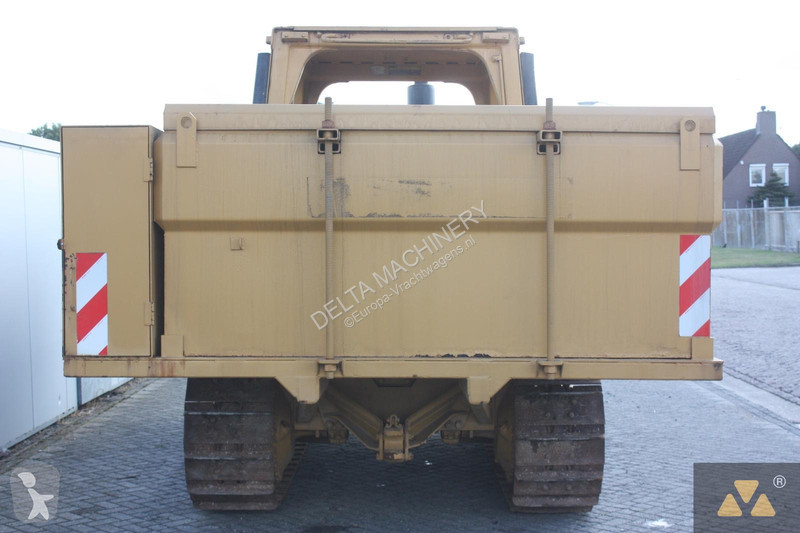 بلدوزر Caterpillar Fuel tanker