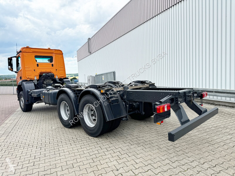 Kamion Mercedes Arocs 2633 6x4, Automatik, 2x...