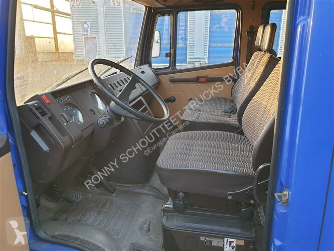 Vrachtwagen Mercedes 508 D 4x2 Doka 508 D 4x2...