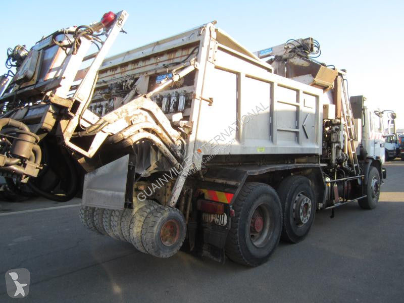 Wegenbouw Renault 300 G