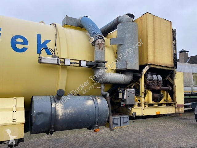 Lastbil  FLOOR 17-28 VACUUM TRAILER