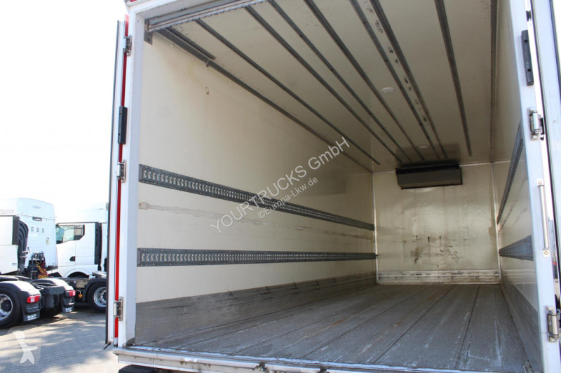 Kamion Mercedes 1221 E6 TK T-800 R Strom Türen+LBW