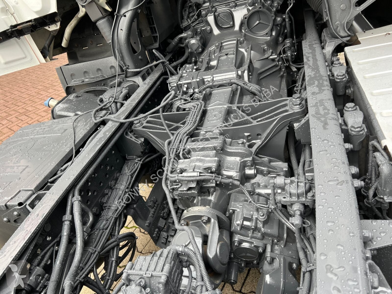 شاحنة Mercedes Actros 3551 L 8x2/4 Actros 3551...